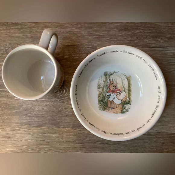 Vintage Wedgwood Beatrix Potter Designs Peter Rabbit Teacup and Bowl Child Set - Picture 5 of 15